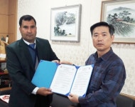 부산대 박사 파키스탄 수학자, 모국 대학 총장 되어 돌아왔다