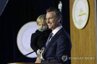 카멜라 해리스, 2026년 캘리포니아 주지사 선거 출마 가능성 논란.