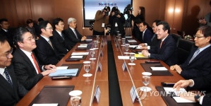 이낙연 총리 이재용 삼성전자 부회장과 대화