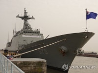 상하이 입항한 충무공이순신함