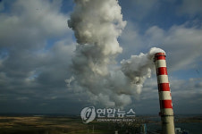 중국의 이중행보…자국엔 클린에너지·해외엔 석탄발전소