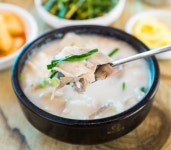 경상도 별미 돼지국밥은 어디서 유래했을까