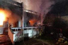제주서 2층 단독주택 화재…잠자던 70대 집주인 화상