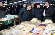 민생현장 방문한 이낙연 총리