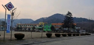 자녀 전학 시키면 주택 제공…농촌 폐교위기 학교 살렸다