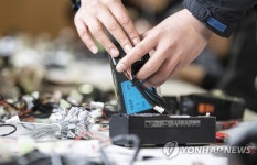 택시 미터기 교체 작업