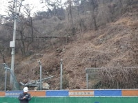 부산지하철 공사장 주변 산비탈 무너져…도로균열