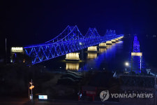 김정은 베트남행 동선 주목…中 단둥서 통제 징후(종합2보)