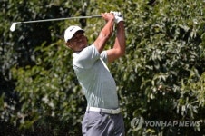 아쉬운 15∼16번 홀 우즈, 멕시코챔피언십 3R 9위…존슨 선두