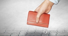 세차장 종업원의 견물생심…고객 차 청소하다 100만원 슬쩍