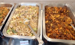 [휴먼n스토리] 5천원에 20가지 반찬 문 닫으면 닫았지 가격 안 올려