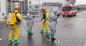 [카메라뉴스] 화학물질 누출 막아라 충주화학재난합동방재센터 훈련