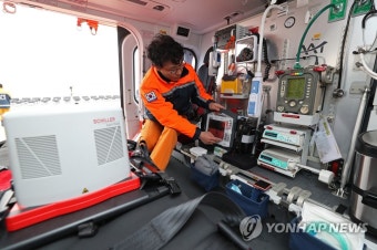 최신 의료기기 설치된 서울 다목적 소방헬기