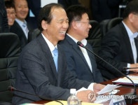 인사말 하는 최문순 지사