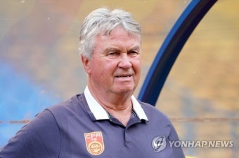 박항서의 베트남도, 히딩크의 중국도 도쿄가는 길 산뜻한 첫걸음