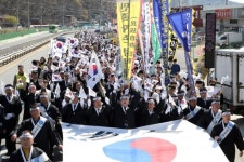 100년전 독립만세 함성 그대로…창원시민 삼진연합대의거 재현