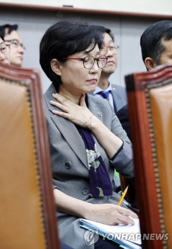 굳은 표정의 조현옥 인사수석