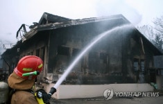 산불로 타 버린 동해 망상오토캠핑리조트