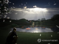 효창 독립 100년 공원 수상 메모리얼