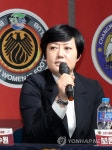 W.K리그 미디어데이, 답변하는 이미연 감독
