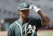 NFL 대신 MLB로 오라…오클랜드, 머리에 216억원 풀베팅