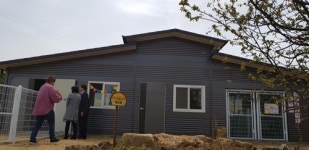 상주 초등학교에 토끼·염소와 교감하는 동물농장