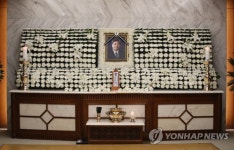 유시민, 故김홍일 빈소 조문…