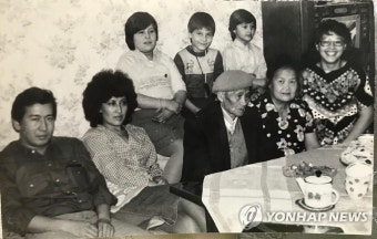 카자흐스탄서 봉환되는 황운정 지사 부부