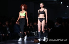 기능성 강조한 스포츠 웨어
