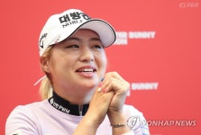1라운드 마친 이정은