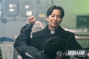 김남길, SBS 열혈사제2 제작발표회 참석 포즈 선보여 액션 물결