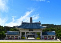 6월부터 국민 누구나 국립서울현충원 현충탑 참배 가능