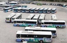 광주 시내버스 노사 협상 잠정타결…전남은 13곳 타결(종합)