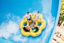 일찍 온 무더위 날려라…캐리비안 베이, 어트랙션 본격 가동