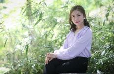 송가인 젊은 친구가 정통 트로트 부르니 예쁜가봐요