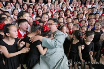북한 김정은, 자강도 배움의 천리길 학생소년궁전 현지지도