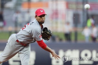 산체스·양현종·양의지·이대호, 프로야구 5월 MVP 경쟁