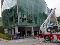 강원랜드 컨벤션타워 사우나 불 30분 만에 진화…인명피해 없어(종합)