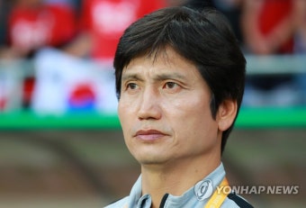 4강전 임하는 정정용 감독
