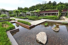 [도심산책] 휴식·예술 공간으로 재생된 정수장