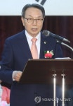 인사말하는 김영수 대한민국전몰군경유족회 회장