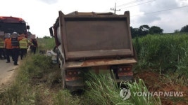 해남 마산면 삼거리서 25t-1t 화물차 충돌…부부 참변