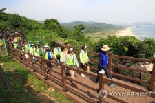 DMZ평화의 길 개방 두달
