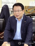발언 사과하는 익산시장