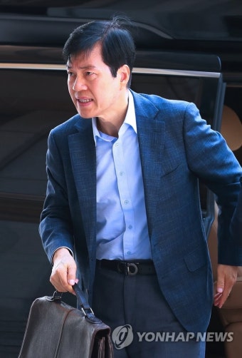 '분식회계 의혹' 김태한 삼성바이오 대표 재소환