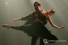김주원과 이영철의 탱고 발레 무대