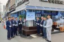 30년 된 선풍기도 수리…백년가게 현판 단 전주 남문소리사