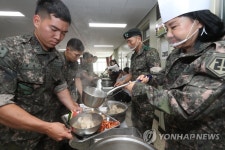 삼계탕으로 최전방 더위 나기