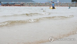 한산한 여름 해수욕장