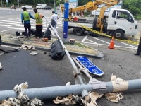 인천 삼산동 사거리 119안전센터 건물로 차량 돌진
